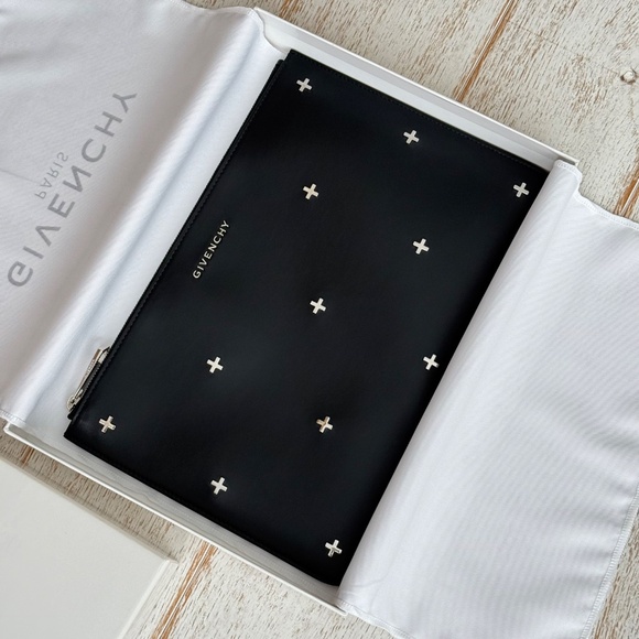 Givenchy Medium Pandora Studded Cross Pouch - Clutch - Picture 2 of 10
